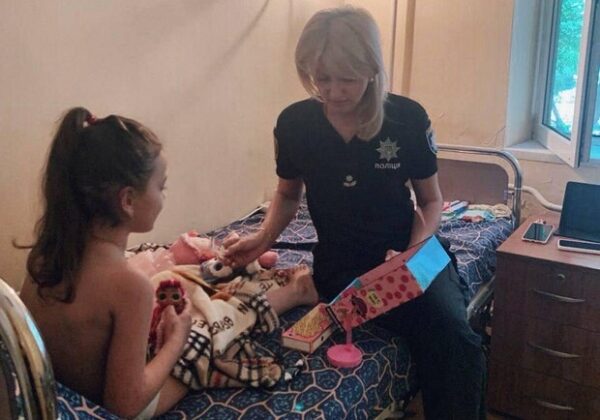 Пятилетней девочке, пострадавшей от обстрела турбазы в Одесской области, ампутировали ногу Пятилетней девочке, пострадавшей от обстрела турбазы в Одесской области, ампутировали ногу