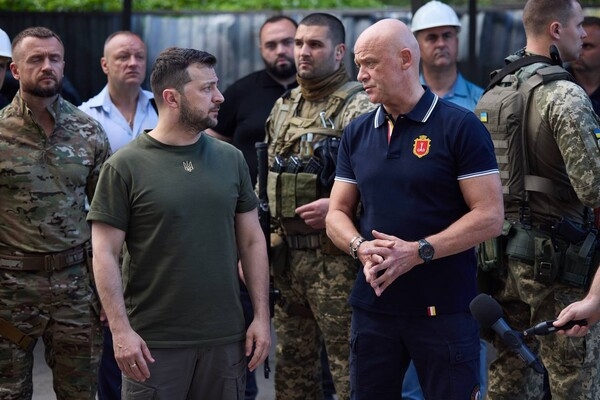 Во время визита в Одесскую область Владимир Зеленский обсудил ситуацию в регионе 
