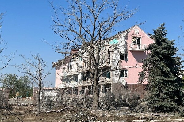 Под завалами на базе отдыха в Одесской области находятся три человека, из которых двое детей 