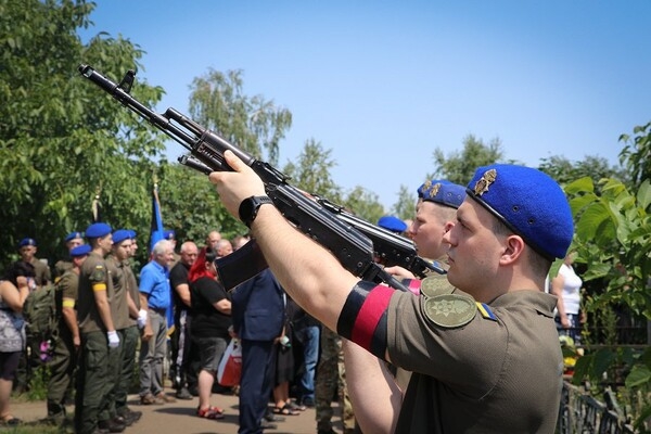 Одесса простилась с еще одним защитником Украины