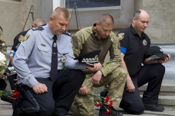 В Одессе простились с полицейским, который погиб на фронте 