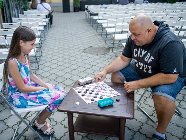 30 тисяч гривень від юної чемпіонки: 11-річна Валерія Єжова передала чималу суму у фонд «Дизель Шоу»