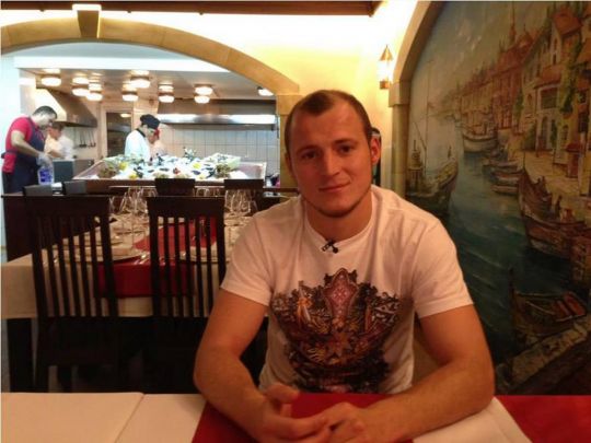 «Виродки рівними рядами лежать у полях і на дні Дніпра»: емоційна реакція Романа Зозулі на визволення Херсона
