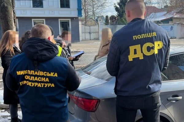 В Одессе группа дельцов изготовляла документы "уклонистам" для побега через госграницу
