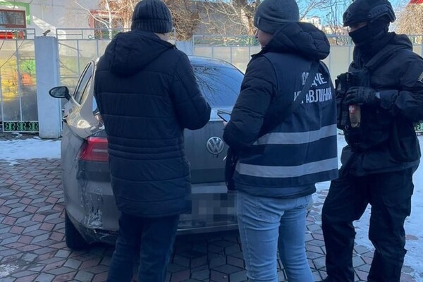 В Одессе группа дельцов изготовляла документы "уклонистам" для побега через госграницу