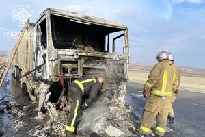На трассе Одесса – Киев загорелась фура: подробности происшествия