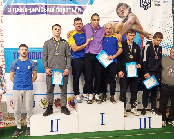 Греко-римська боротьба. Юний одеський спортсмен завоював путівку на чемпіонат Європи