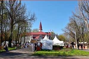 Легионеры и суд над Христом: в Одессе состоялась пасхальная реконструкция