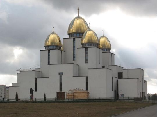 «фсб в рясах» лютує: у Львові підпалили церкву напередодні Великодня