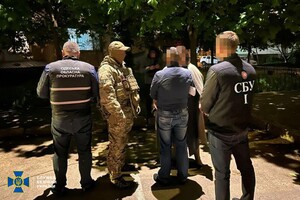 Депутата Одесского облсовета и его жену задержали за мошенничество с землей у моря