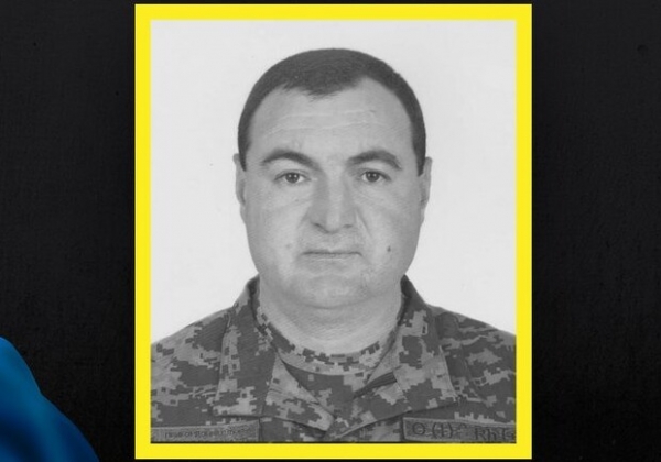 Получил ранения на Донецком направлении: в больнице скончался военный из Одесской области