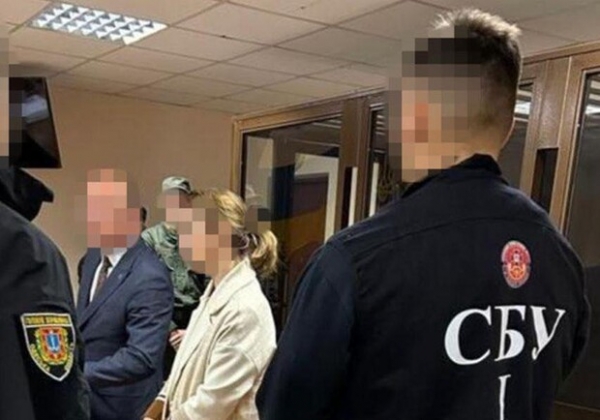 Депутата Одесского облсовета и его жену задержали за мошенничество с землей у моря