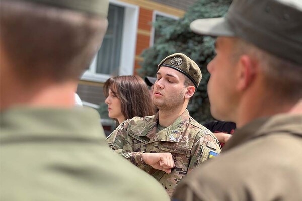 В Одесской области открыли мемориальную доску погибшему защитнику Мариуполя