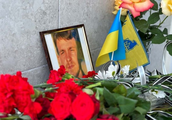 В Одесской области открыли мемориальную доску погибшему защитнику Мариуполя