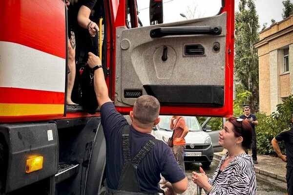 В Одессе из-за непогоды затопило Пересыпский район: пришлось спасать людей