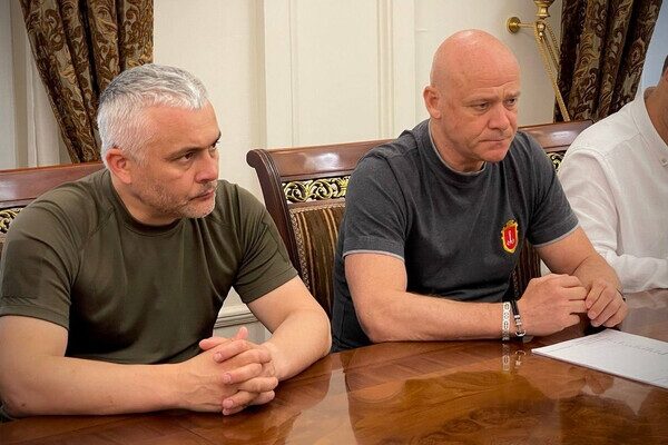 Мэр Одессы обсудил с итальянской делегацией разрушения наследия ЮНЕСКО Мэр Одессы обсудил с итальянской делегацией разрушения наследия ЮНЕСКО