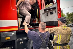 В Одессе из-за непогоды затопило Пересыпский район: пришлось спасать людей