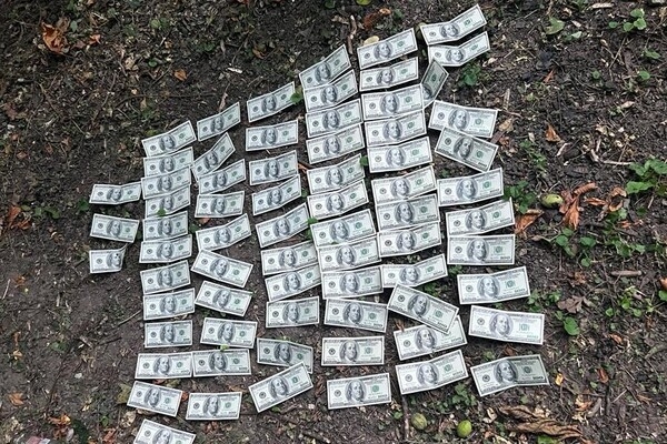 Одессит сговорился с должностными лицами ТЦК и "отмазывал" мужчин за 8000 долларов