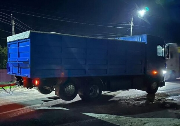 В Одесской области под колесами грузовика погиб 16-летний подросток