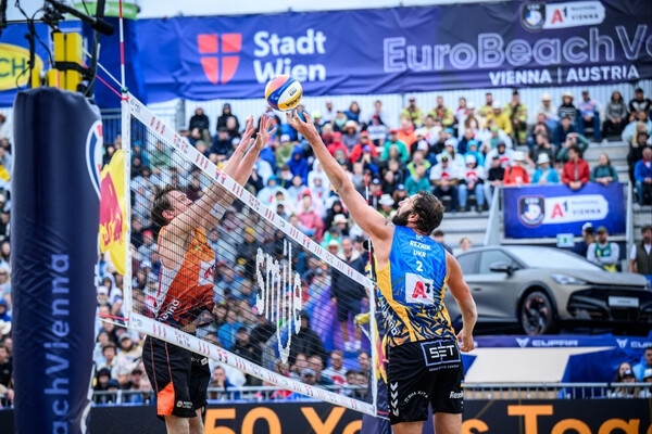Впервые в истории: одессит завоевал медаль на чемпионате Европы по пляжному волейболу
