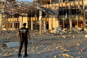 Разрушенные морвокзал и отель: прокуратура начала расследование ночного обстрела Одессы