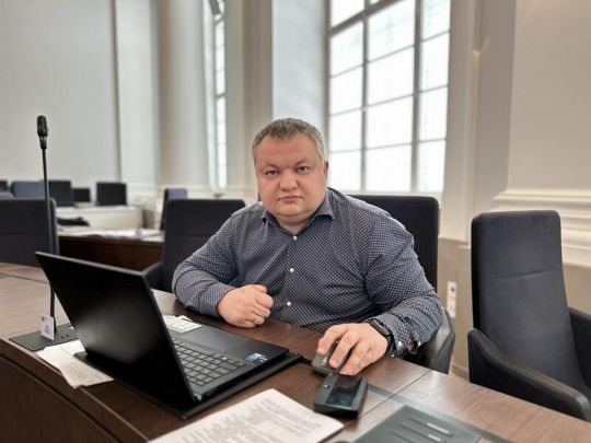 «Цинізм та відверта брехня». Депутат Львівської міськради заявив, що Садовий у березні відмовився віддати міські гроші на ЗСУ