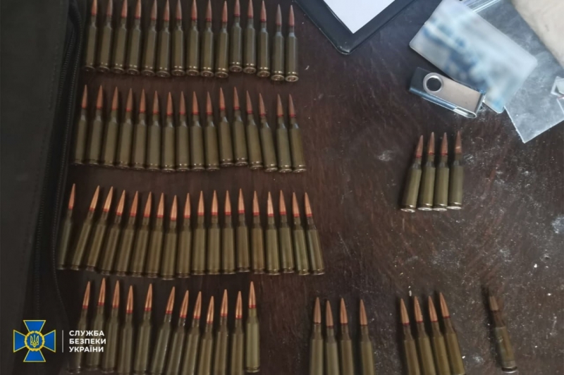 Перед виходом на «завдання» одягав військову форму: у Дніпрі СБУ викрила ще одного російського агента (фото)