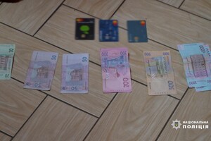 В массажном салоне Одессы задержали проституток