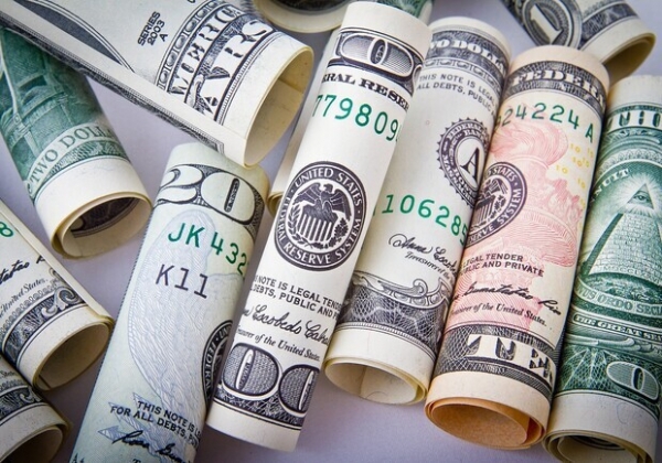 Курс валют в Украине 28 октября 2023: сколько стоит доллар и евро
