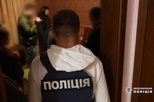 В массажном салоне Одессы задержали проституток