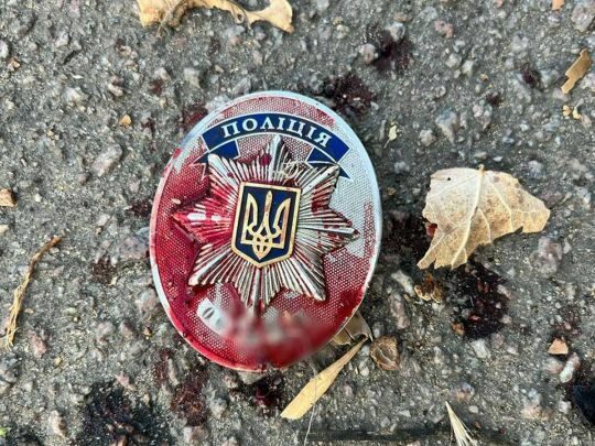Росіяни всю ніч та&nbsp;ранок обстрілювали Херсон: серед поранених&nbsp;&mdash; поліцейські (фото, відео)