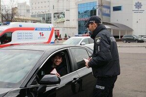 В Одессе проверили, как водители пропускают спецтранспорт