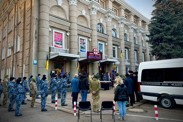 В Одессе простились с военным, который погиб на Запорожском направлении