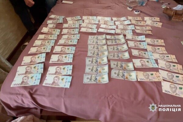 В Одессе поймали псевдоволонтеров, которые обманули людей на более чем 130 тысяч В Одессе поймали псевдоволонтеров, которые обманули людей на более чем 130 тысяч