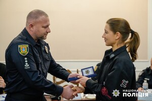 В Одесской области наградили поисковиков, разыскавших подростков в катакомбах