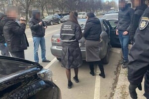 Чиновник коммунального учреждения Одесского горсовета  собирал "дань" с торговцев