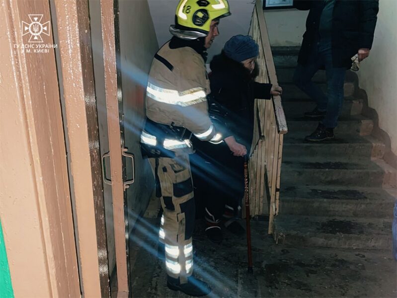 Трагедія в&nbsp;Києві: внаслідок вибуху в&nbsp;квартирі невідомого предмету загинув юнак