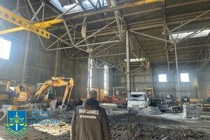 Прокуратура расследует обстрел промышленного объекта в Одесской области Прокуратура расследует обстрел промышленного объекта в Одесской области