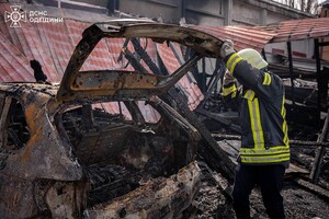 Масштабный пожар на СТО в Одессе: стала известна причина