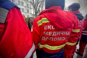 Приехал спасать людей: Одесса простилась с фельдшером, погибшим от российской ракеты 15 марта Приехал спасать людей: Одесса простилась с фельдшером, погибшим от российской ракеты 15 марта
