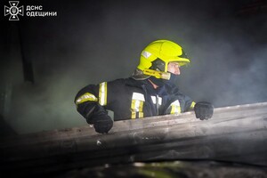 Масштабный пожар на СТО в Одессе: стала известна причина