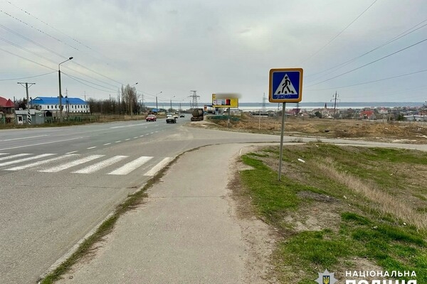 На Объездной дороге водитель грузовика сбил 15-летнюю девушку