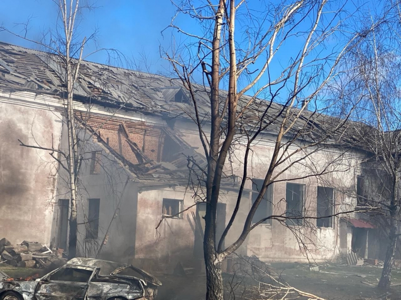Окупанти завдали ракетного удару по громаді на Сумщині: є жертви (фото)