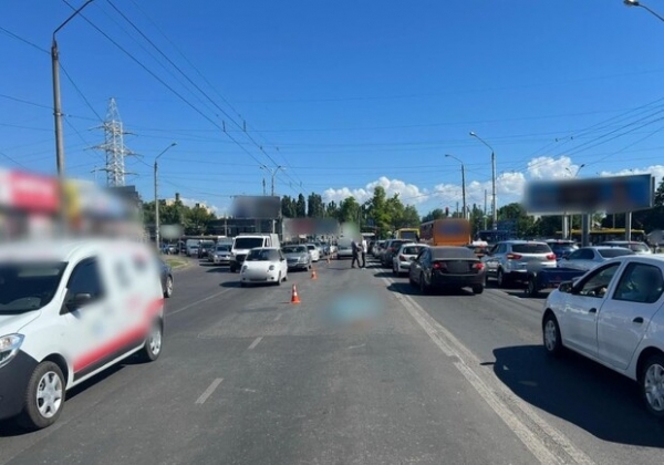 На Небесной сотни инкассаторское авто насмерть сбило пожилого мужчину