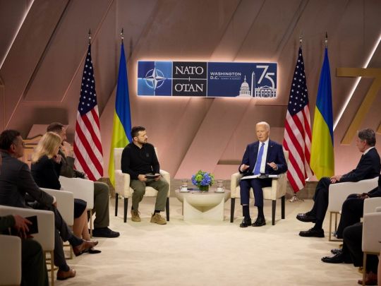 Гарріс — не Трамп, Зеленський — не путін: Байден осоромився на саміті НАТО (відео)