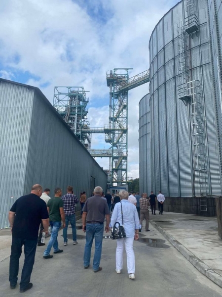 «Ми віримо в силу взаємодії»: світовий агротрейдер Viterra придбав під час війни елеватор на Вінниччині