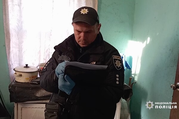 В Одесской области пьяный мужчина топором отрубил голову пятилетней девочке