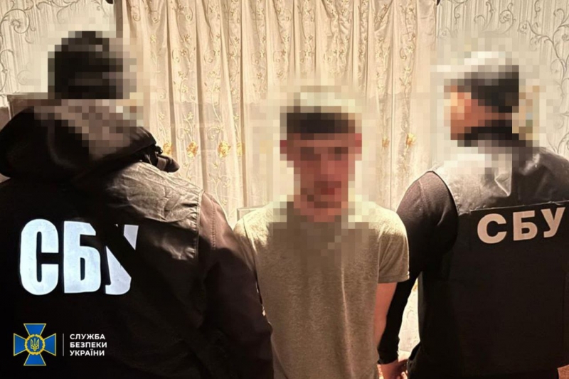Залягли «на дно» та чекали на винагороду від окупантів: поліція та СБУ розшукали підривників ТЦК у Павлограді (фото, відео)