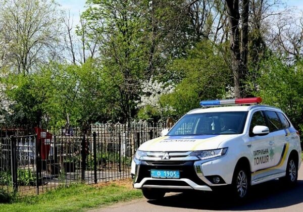 В Одессе в День памяти умерших ограничат движение транспорта у кладбищ В Одессе в День памяти умерших ограничат движение транспорта у кладбищ