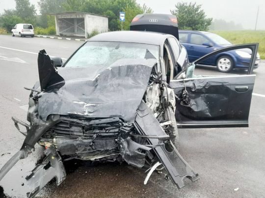 Смертельна ДТП на&nbsp;Рівненщині: Volkswagen зіткнувся з&nbsp;Audi, загинули троє людей